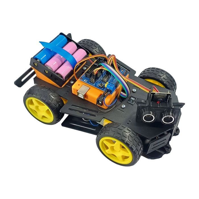 Carro robótico TurboBot sobre fondo blanco.